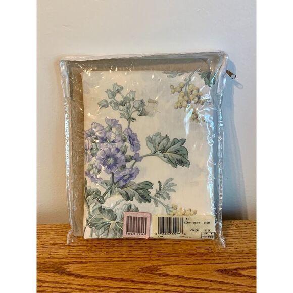 LAURA ASHLEY JOSEPHINE Floral Blouson Window Valance New NIP 86" X 15" VTG 90s - Picture 2 of 11